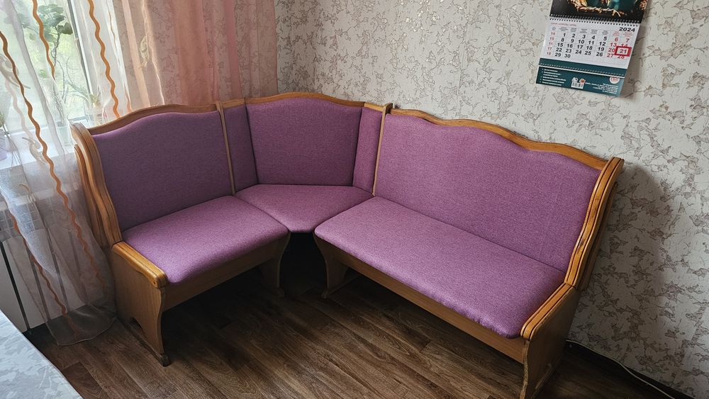 Перетяжка мягкой мебели,  ремонт мебели, реставрация мебели.