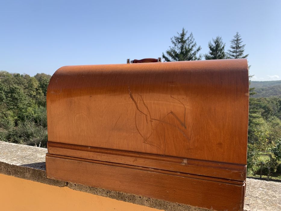 Стара шевна машина