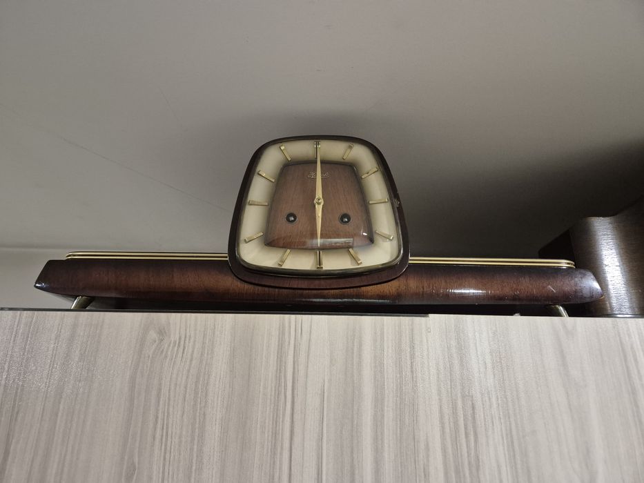 Стари антикварни немски каминни часовници