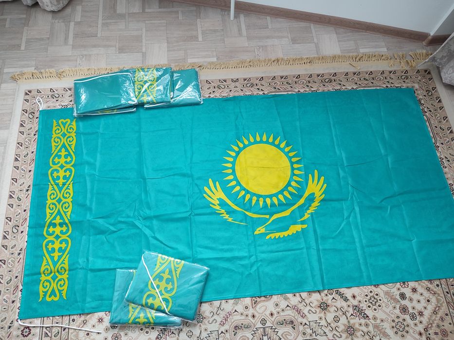 Флаг Казахстана новые, в упаковке.