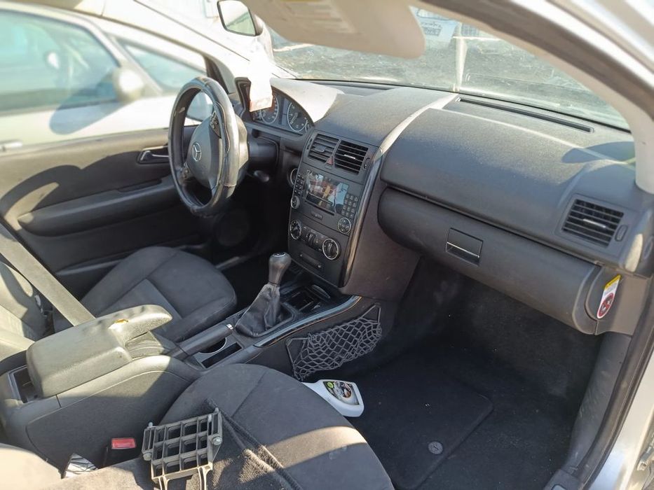 Dezmembrez Mercedes A clasa w169 1.5 benzina