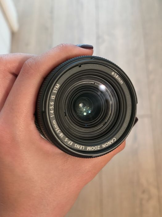 Canon 250d в идеальном состоянии!