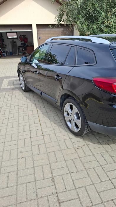 Vind Renault Megan 3 an 2012