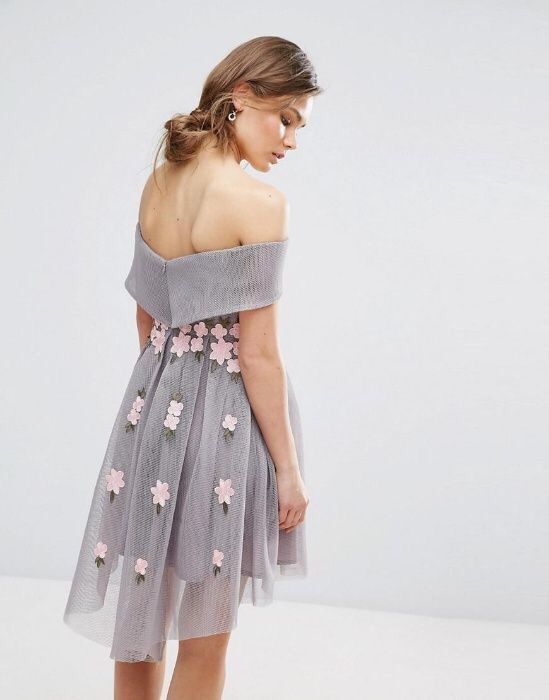 rochita Asos impecabila