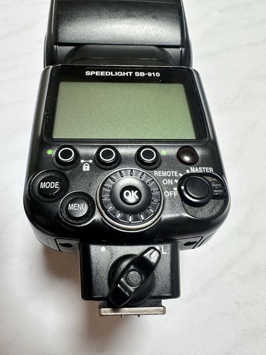 Вспышка Nikon Speedlight SB-910