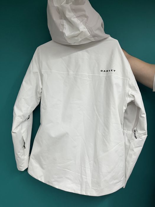 НОВО Ски яке OAKLEY ,Бяло