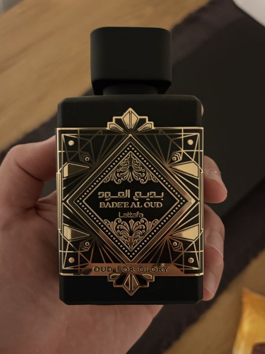 Apa de parfum LATTAFA Perfumes Bade'e al Oud for Glory, Unisex, 100ml