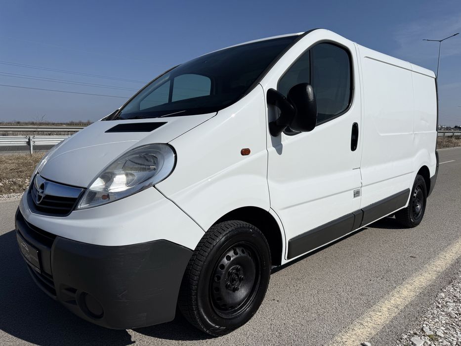 Opel Vivaro 2.0 CDTi 114к.с 2010г. / CLIMA / EURO 5