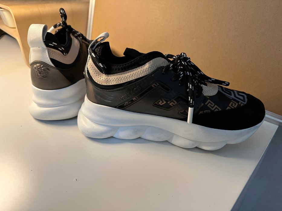 VERSACE Chain Reaction adidași