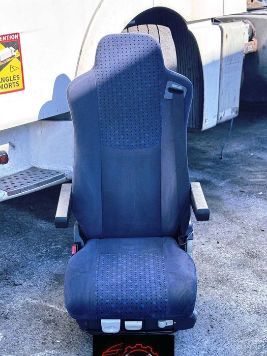 Scaun șofer albastru MAN functional cu garantie 3 luni