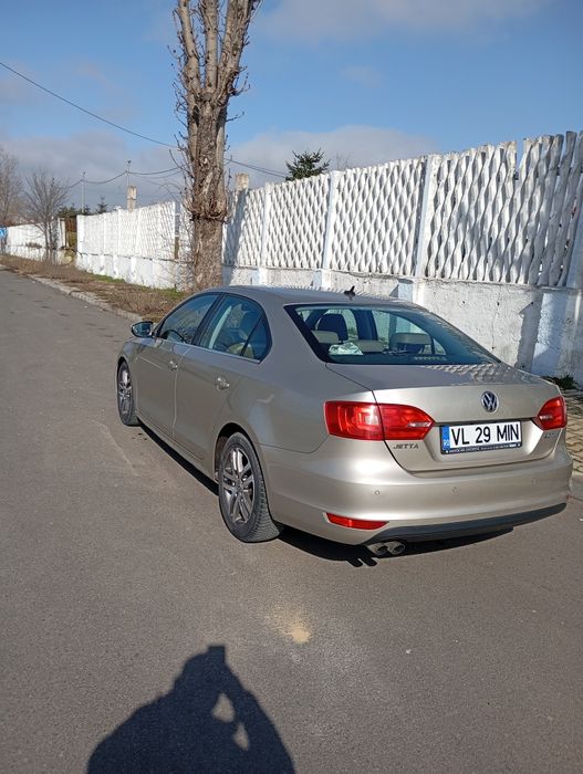 Volkswagen Jetta 2.0 TDI 2013