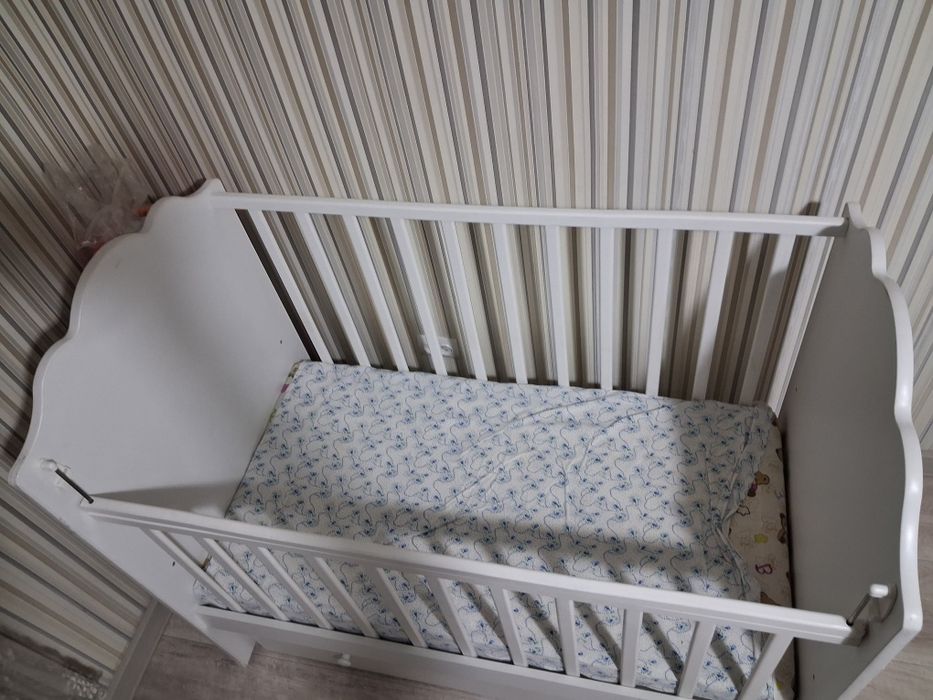 детская кроватка