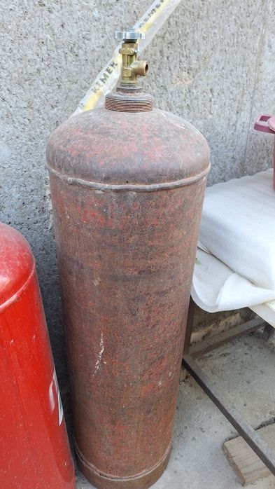 Газовый баллон 70л, кран новый