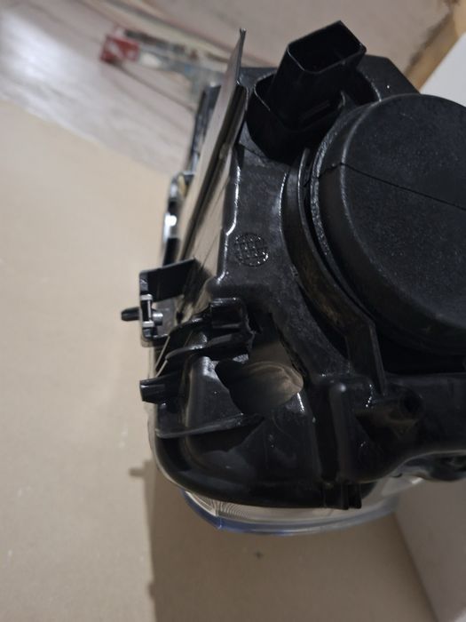 Ляв фар Toyota  Proace Verso 2024