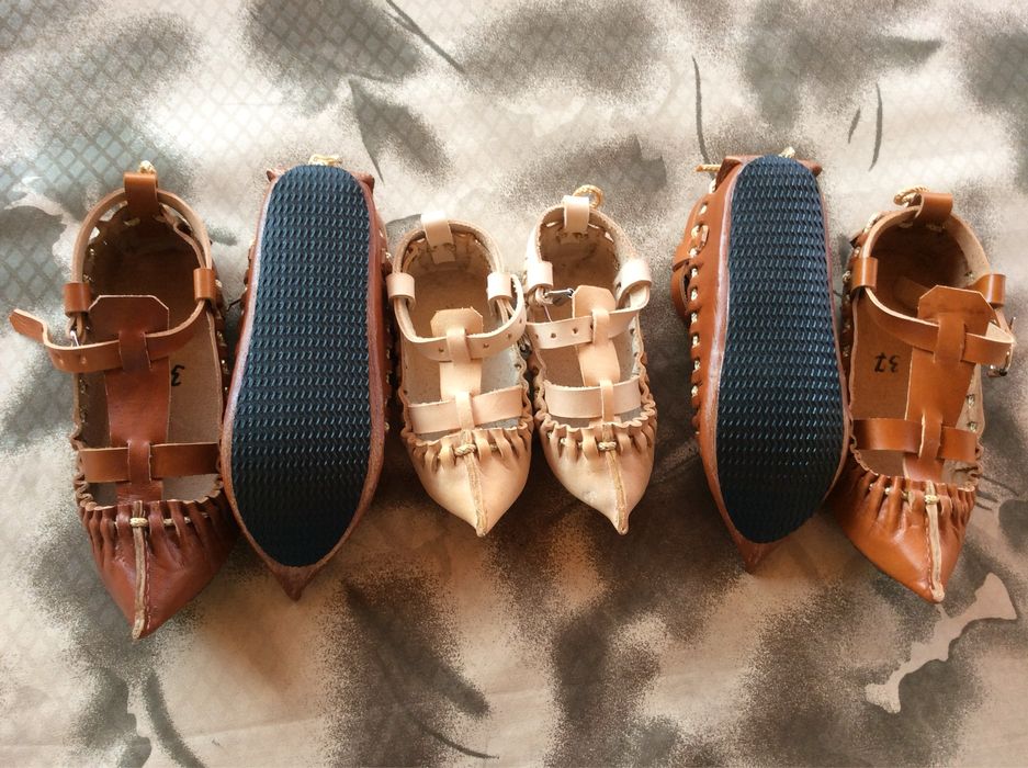 Ръчна изработка на цървули от италианска телешка кожа от 21 до 48 ном.