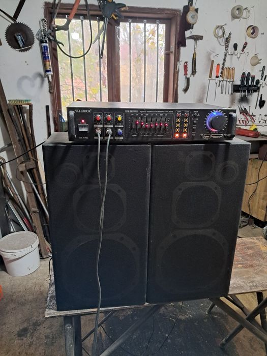Boxe plus stație
