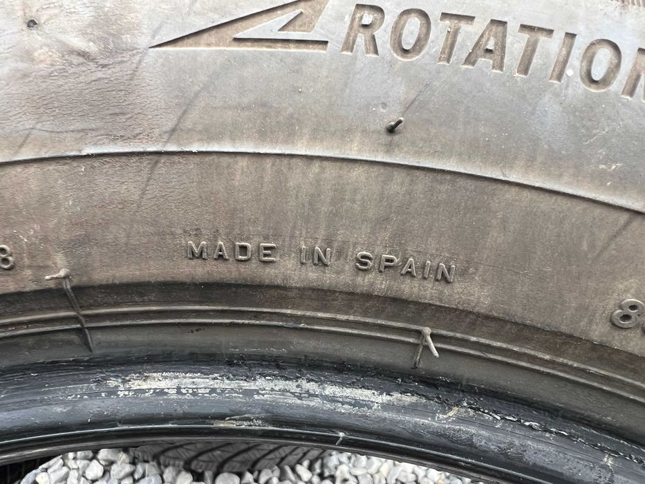 Продавам 4бр. зимни гуми Bridgestone BLIZZAK LM005 215/65/17 DOT2624!