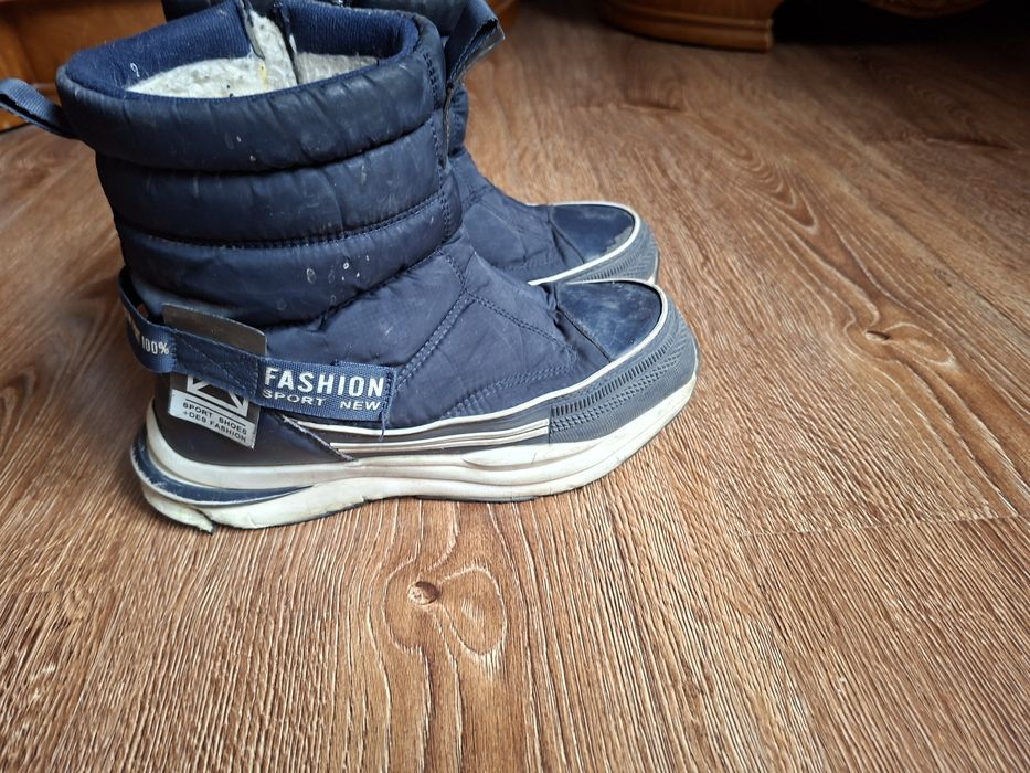 Продаются детские сапоги на меху