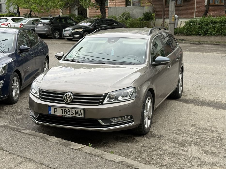 VOLKSWAGEN Passat 2012