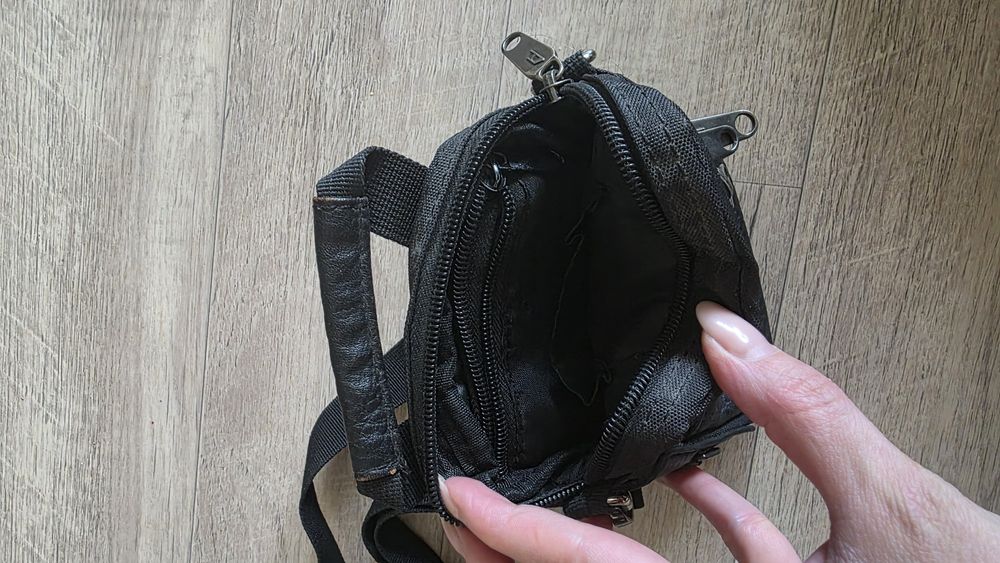 Мужская сумка маленькая