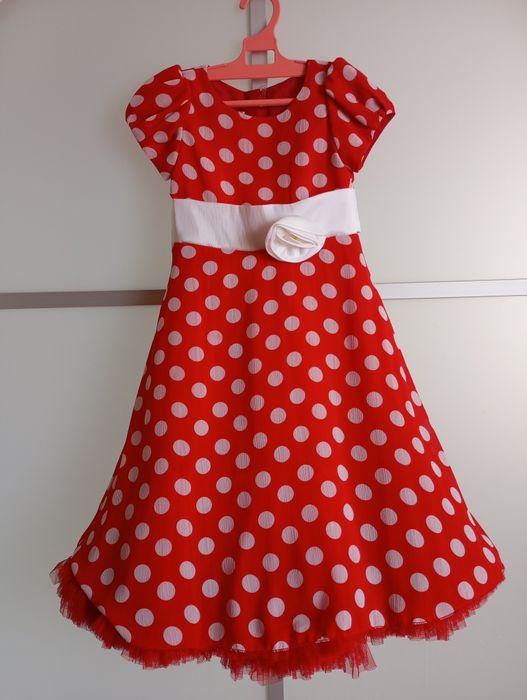 Продам платье для девочки