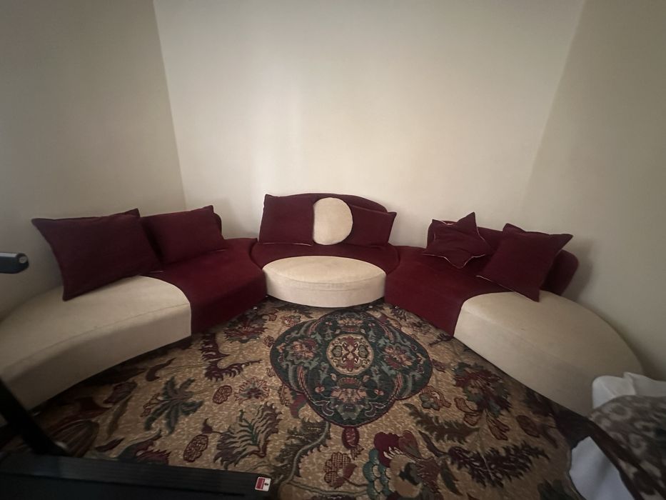 Срочно продается диван