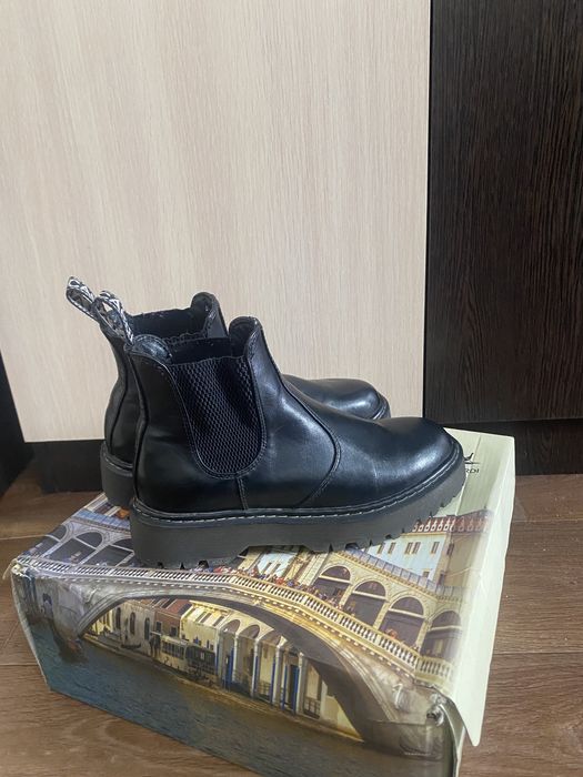 Продам обвуь весна-осень