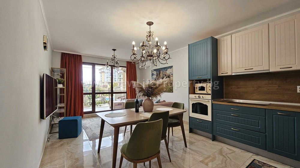 Продава се Тристаен апартамент в Несебър - 106 кв.м за 1840 €/кв.м - Снимка #3