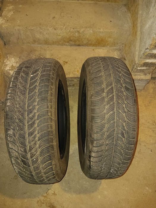 Продавам 2 бр. зимни гуми Debica 195/65/15