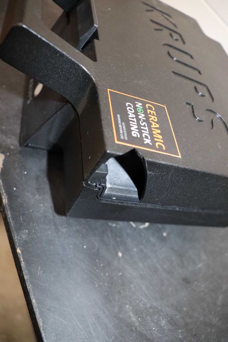 Krups FDK FDK461 Iconic 850W керамичен тостер за сандвичи, ЛЕК ДЕФЕКТ