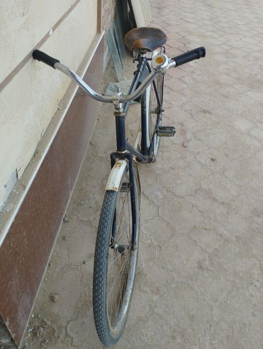 Ретро велосипед сотилади