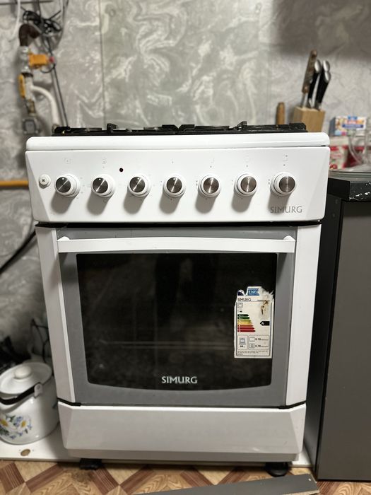 Продам газ плиту