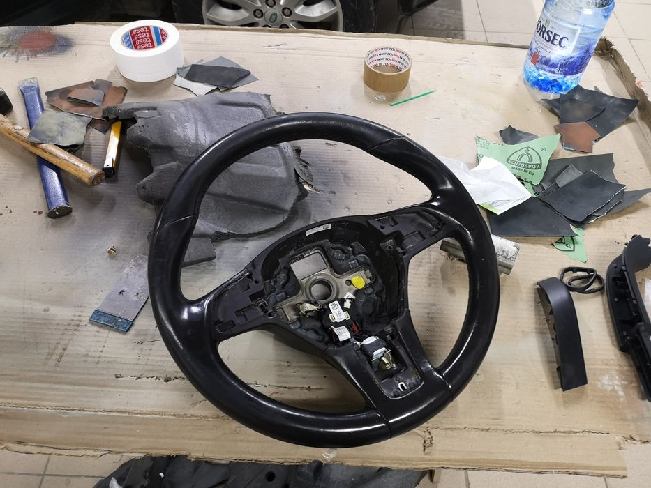 Vopsea volane Mercedes Audi Skoda BMW Mazda Opel Ford