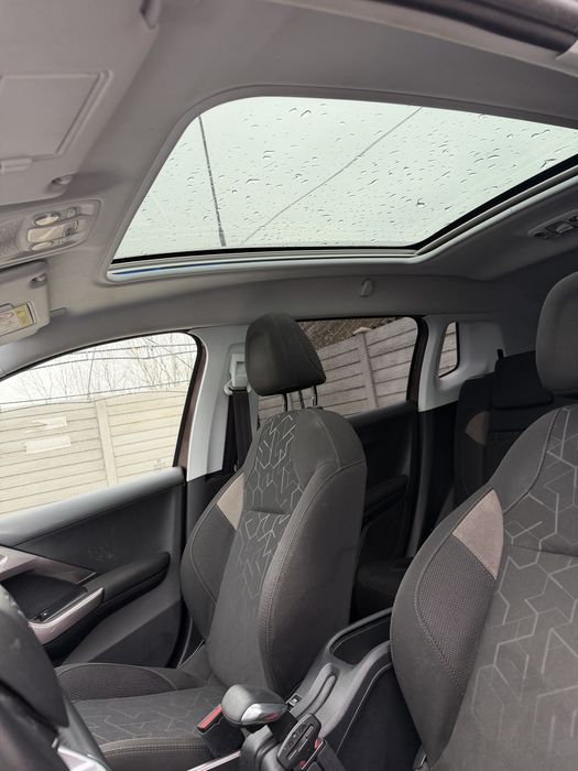 Peugeot 2008 1.2 benzina SCHIMB , OFER DIFERENȚĂ
