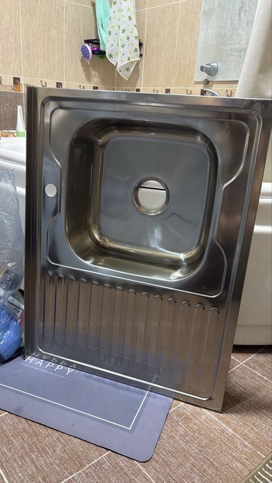 Продам мойку для кухни новая