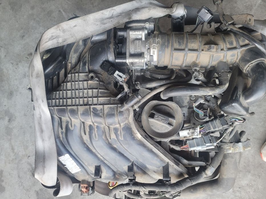Motor Dacia Duster 1.6 benzina cod H4MD