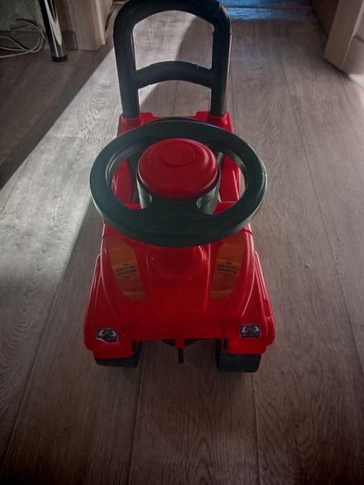 Продам детский Толокар