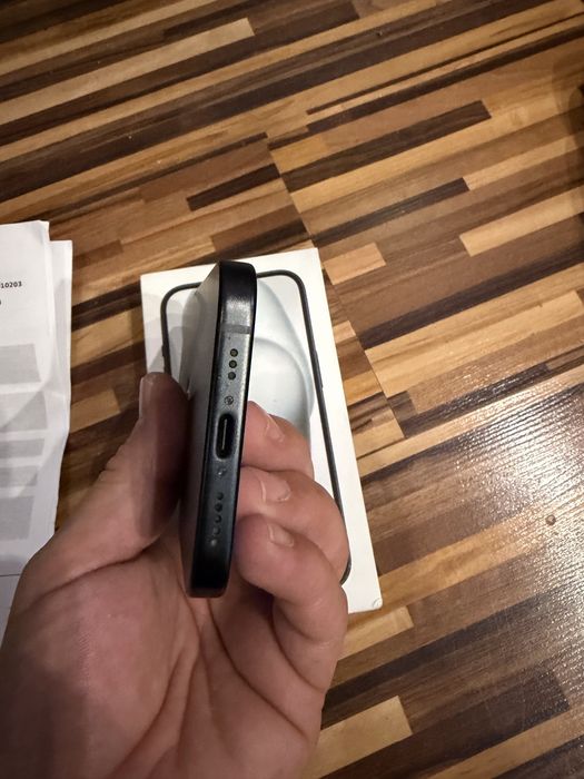 Iphone 15 с гаранция