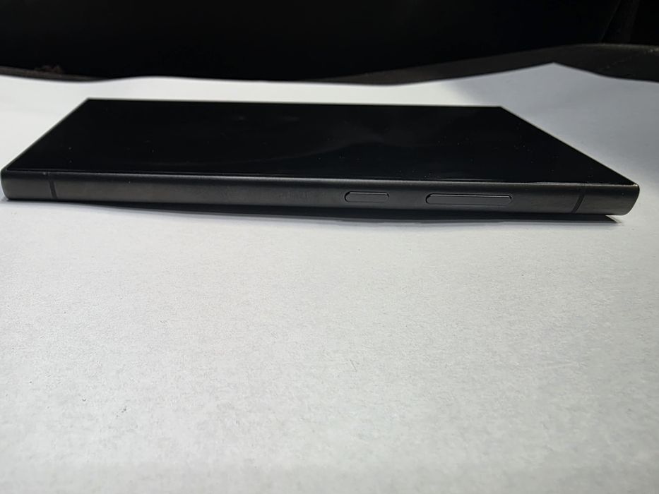 Samsung Galaxy S24 Ultra Black 256GB 12GB-RAM Neverlock Stare BUNA