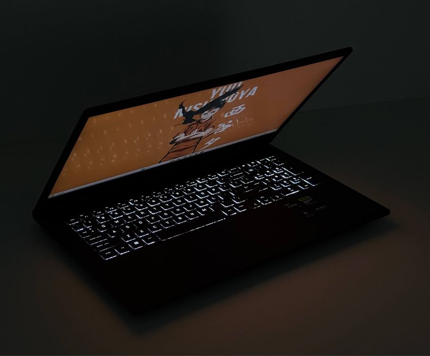 HP Omen 16 Intel i9-13900HX RTX 4060 8GB DDR5 16GB 1TB SSD 240Hz ekran