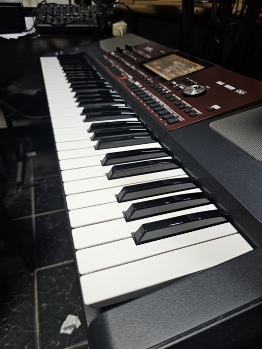 Orga Korg PA 700 nou