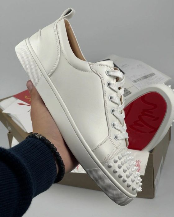 Обувки Christian Louboutin (4 модела)