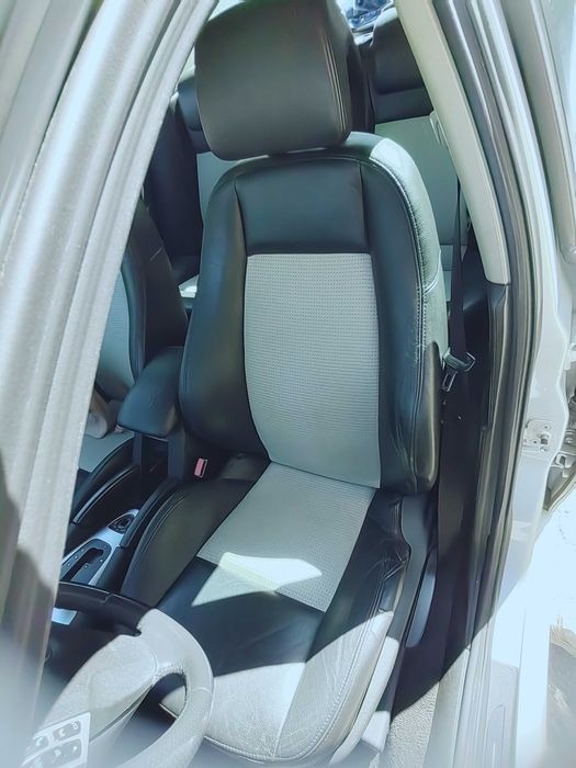 Автомобил Saab 9-3 Vector