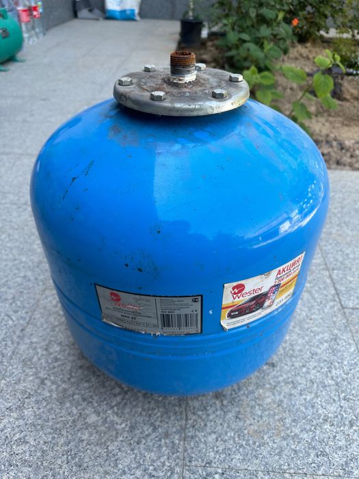 Бак мембранный вертикальный (водоснабжение) WAV 35 л 10 bar WESTER