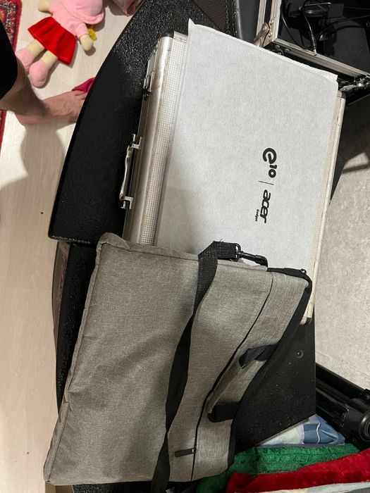 Продам нотбук пользовались месец 2