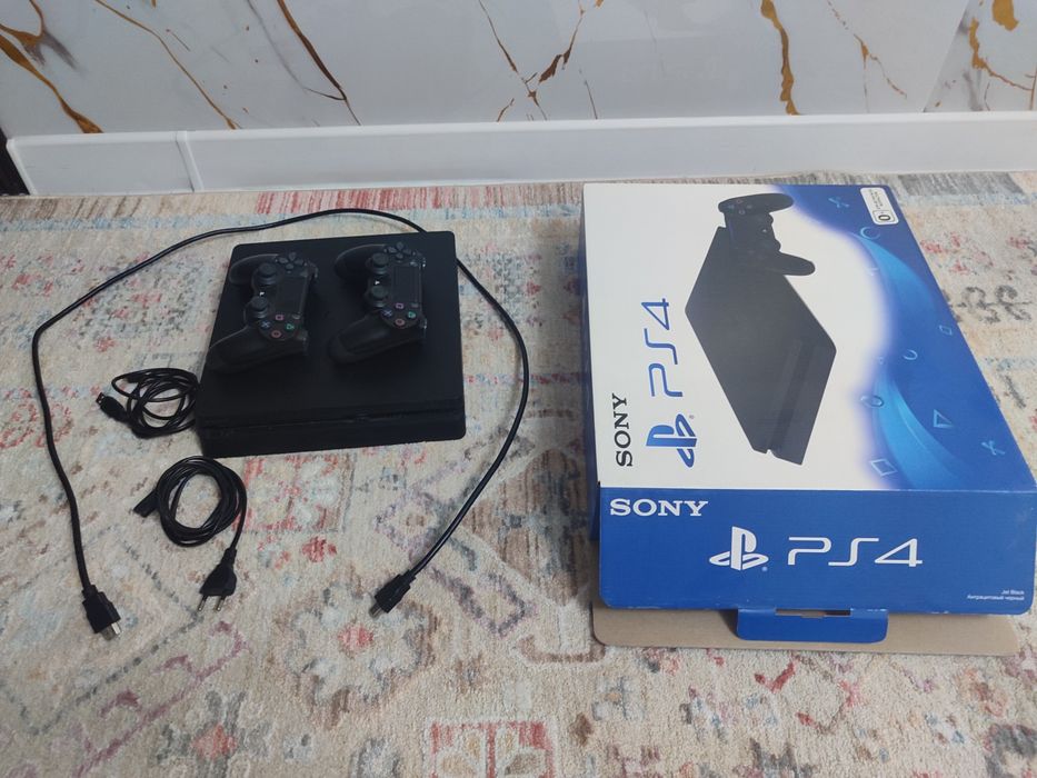 Пс 4 Slim 1TB 5игр
