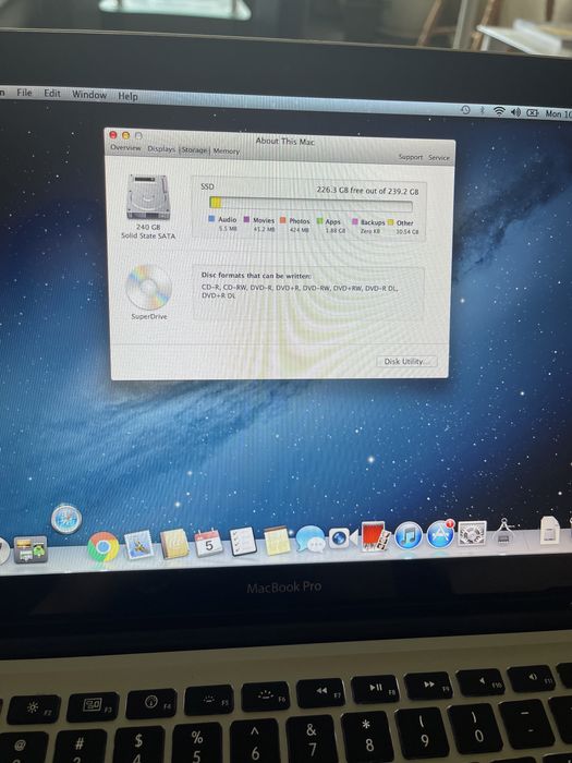 Macbook pro 2010, 13-inch, 4 gb ram, 256 ssd