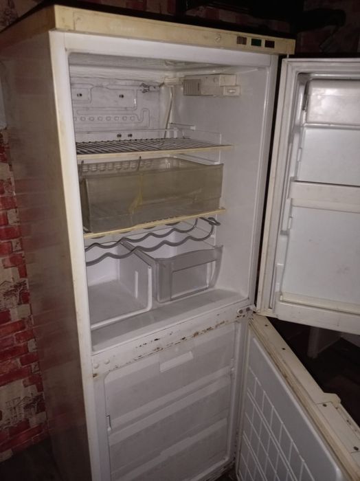 Продам холодильник Атлант
