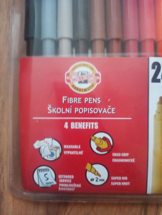 Книжка за рисуване  животни + нови флумастери