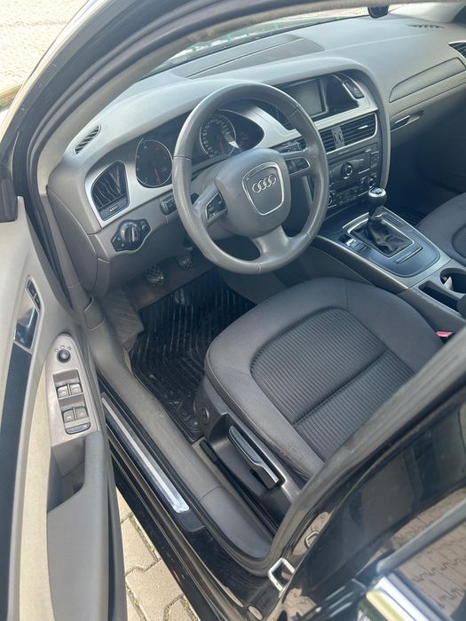 Audi a4 b8  ,audi